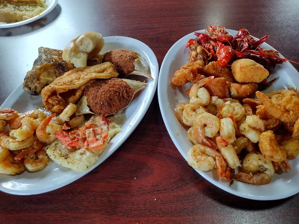 It's a Variety of Seafood Combinations